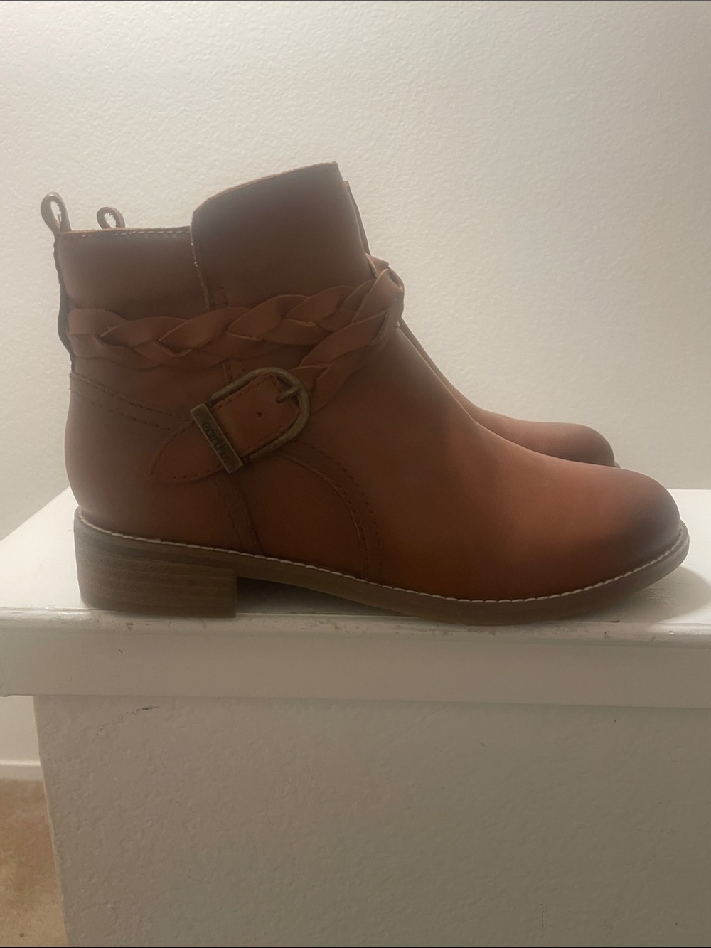 Earth Tan Braided Strap Ankle Booties New 8 wide